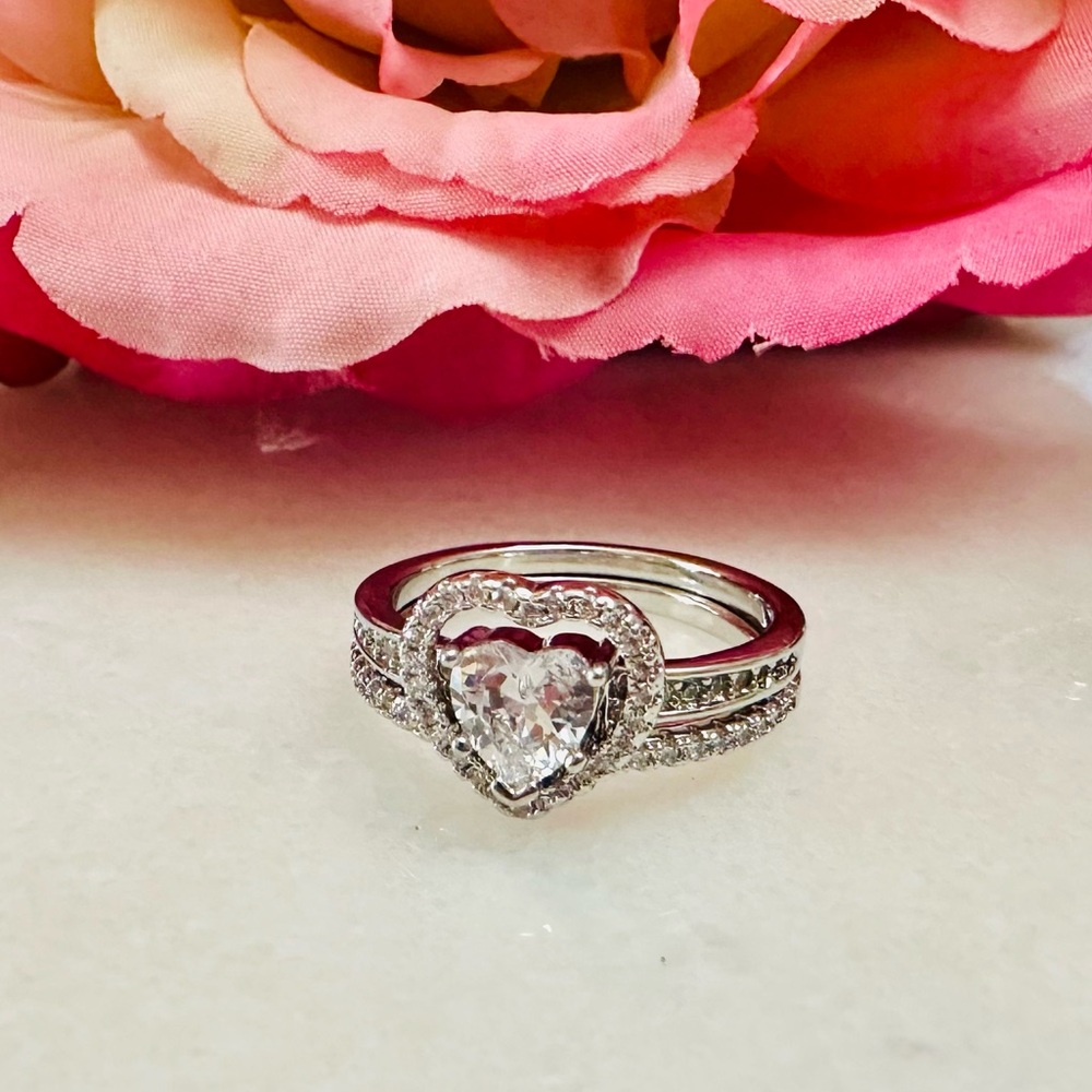 Sterling Silver Heart Halo Zirconia Engagement Ring Set Size 7